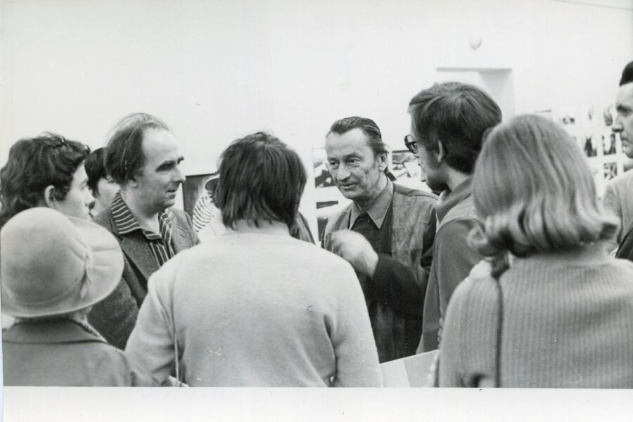 Uprostřed: K. O. Hrubý